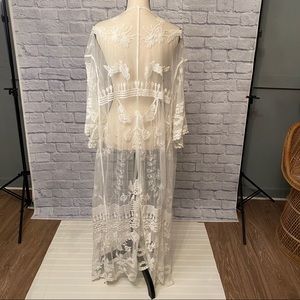 1xl Bohemian Kimono Overlay Lace White